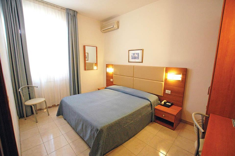 Hotel Patrizia Marina di Massa Luaran gambar