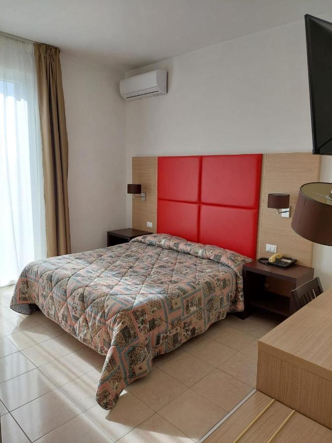 Hotel Patrizia Marina di Massa Luaran gambar