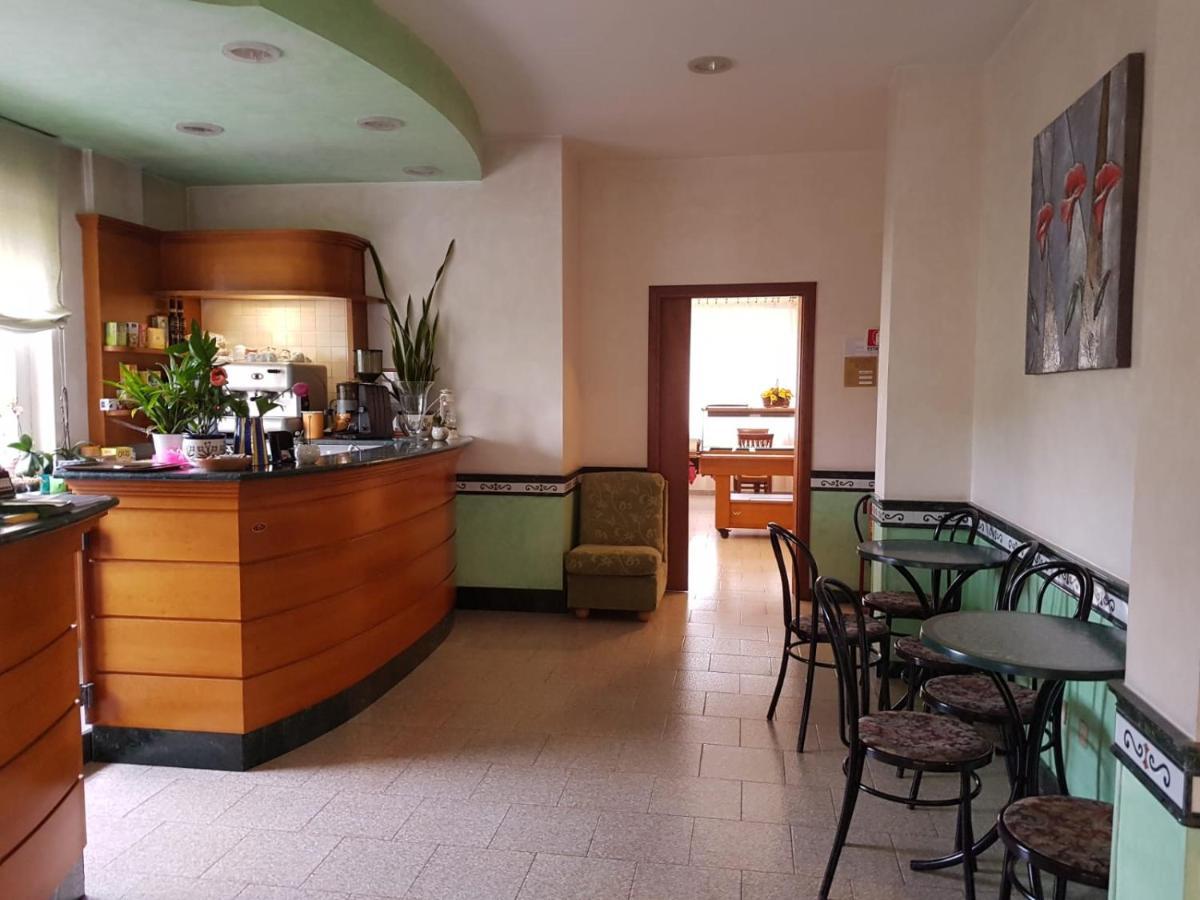 Hotel Patrizia Marina di Massa Luaran gambar